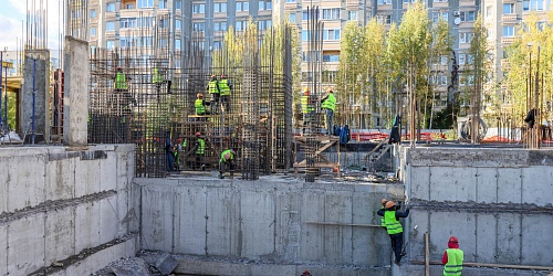 Выполнение работ по устройству вертикальных конструкций 1 этажа, монолитной плиты перекрытия 1 этажа, 6 корпуса – 2 очередь