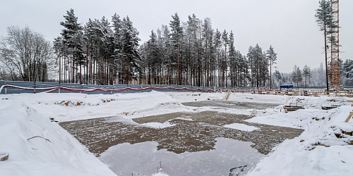 Общий вид на бетонную подготовку фундаментной плиты корпус 2
